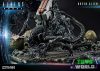 Aliens Premium Masterline Series Szobor  Queen Alien Battle Diorama 71 cm
